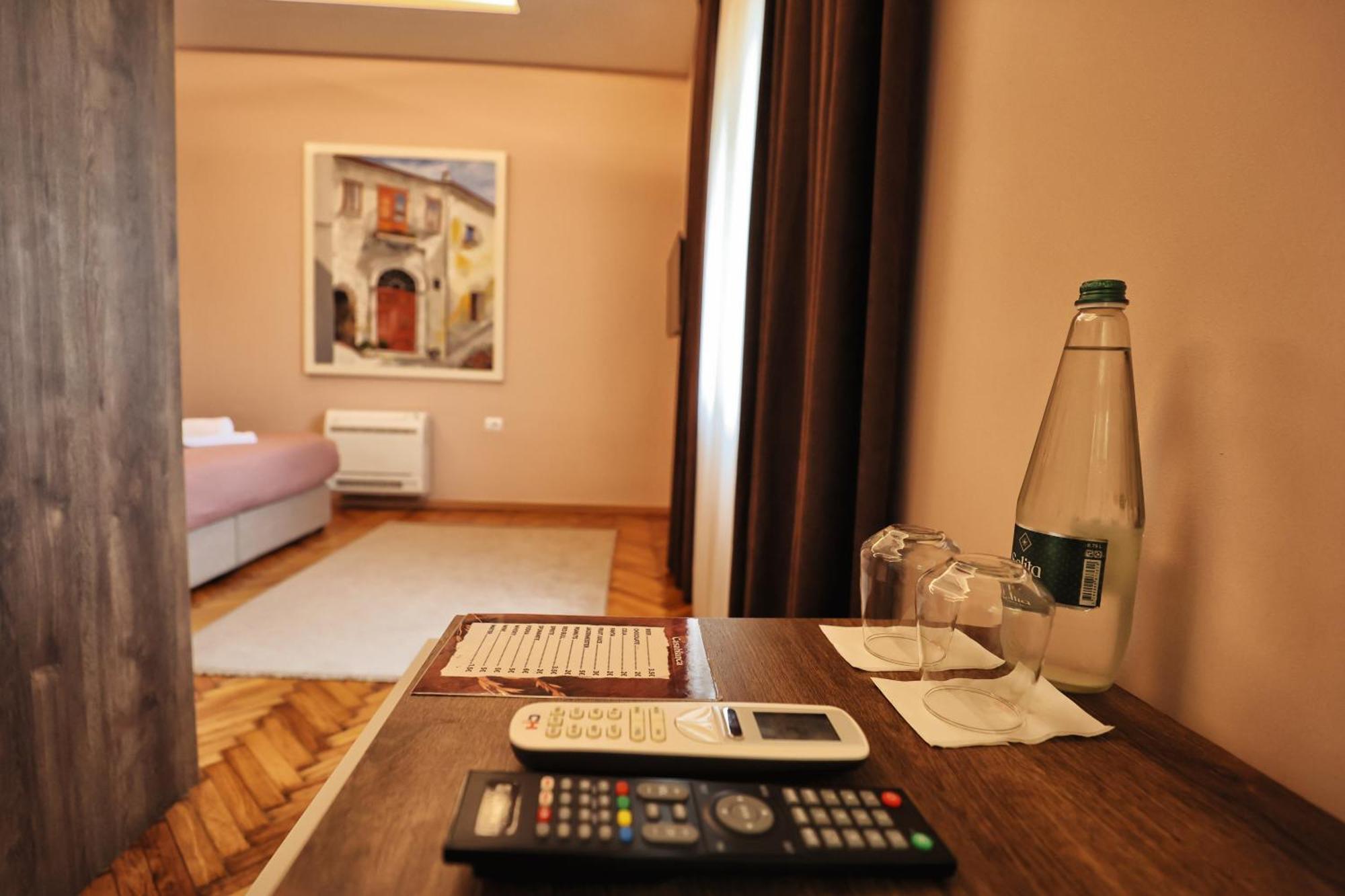 Vila Casablanca - Boutique Hotel & Restaurant Shkodër 外观 照片
