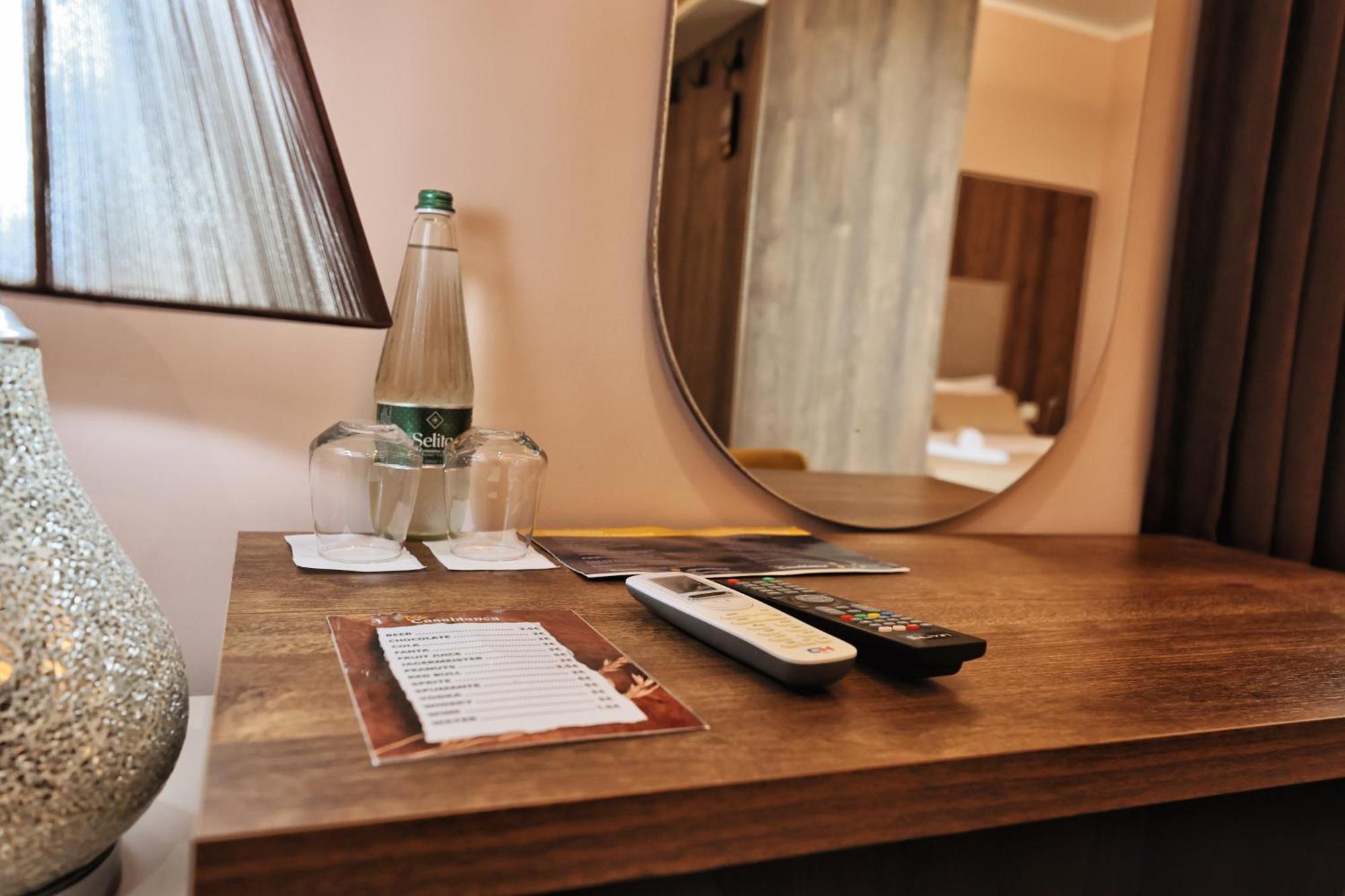 Vila Casablanca - Boutique Hotel & Restaurant Shkodër 外观 照片